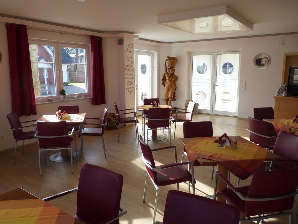Cafe Und Pension Blohm 그라이프스발트 외부 사진
